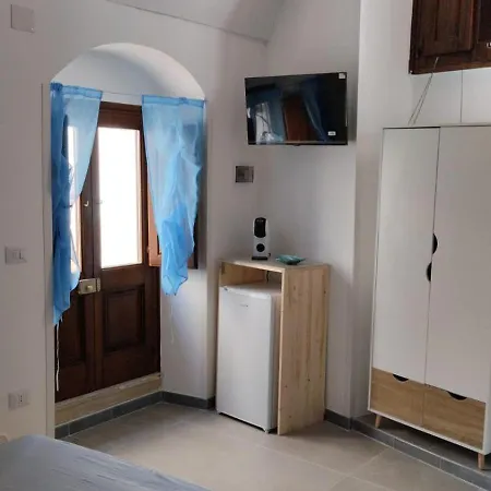 Rosa A E B Nyaraló Gallipoli