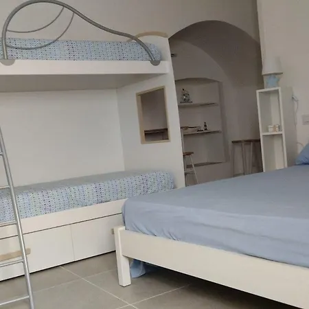 Rosa A E B Holiday home Gallipoli